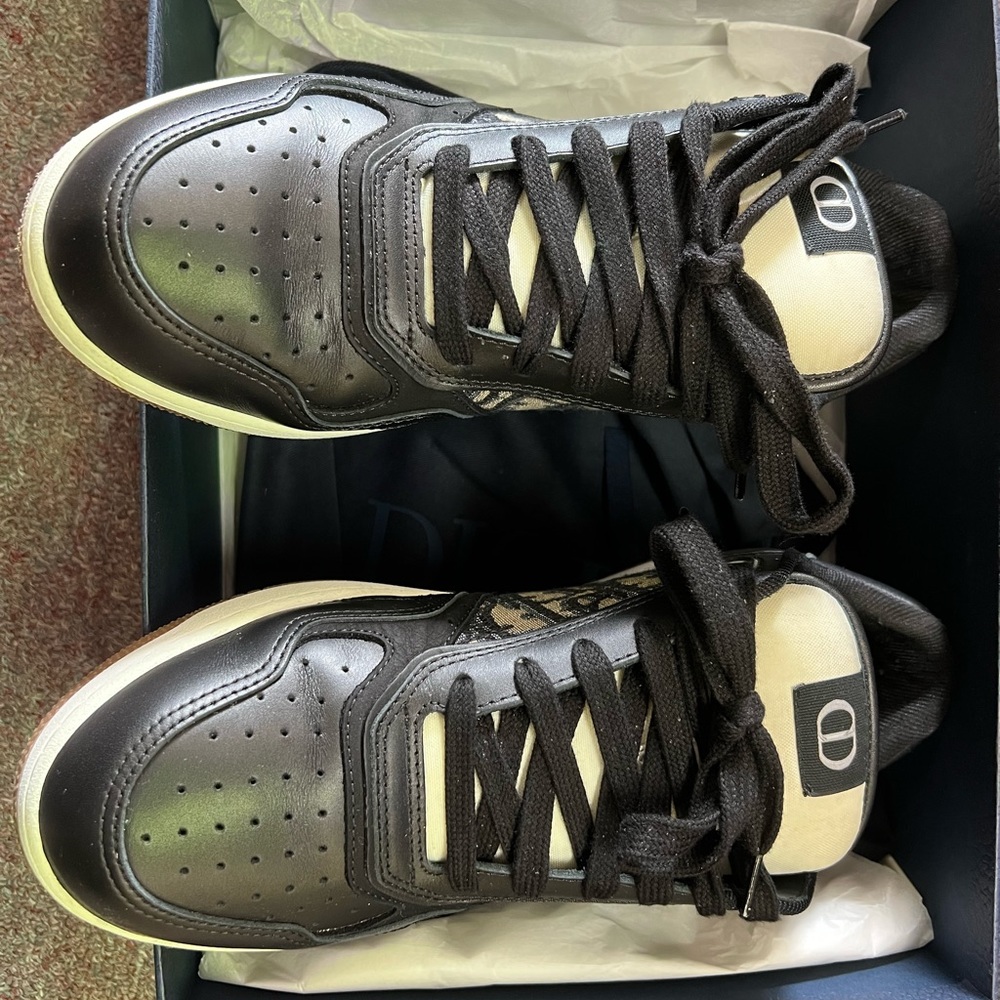 Christian Dior B27 Low Dior Oblique men’s sneaker - Picture 2 of 8